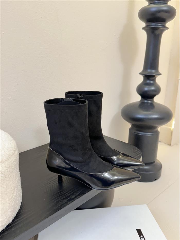 2025112817261261 380